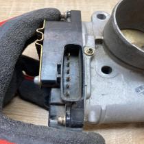 EAC60 020 5X170401  Throttle body valve Mitsubishi Eclipse