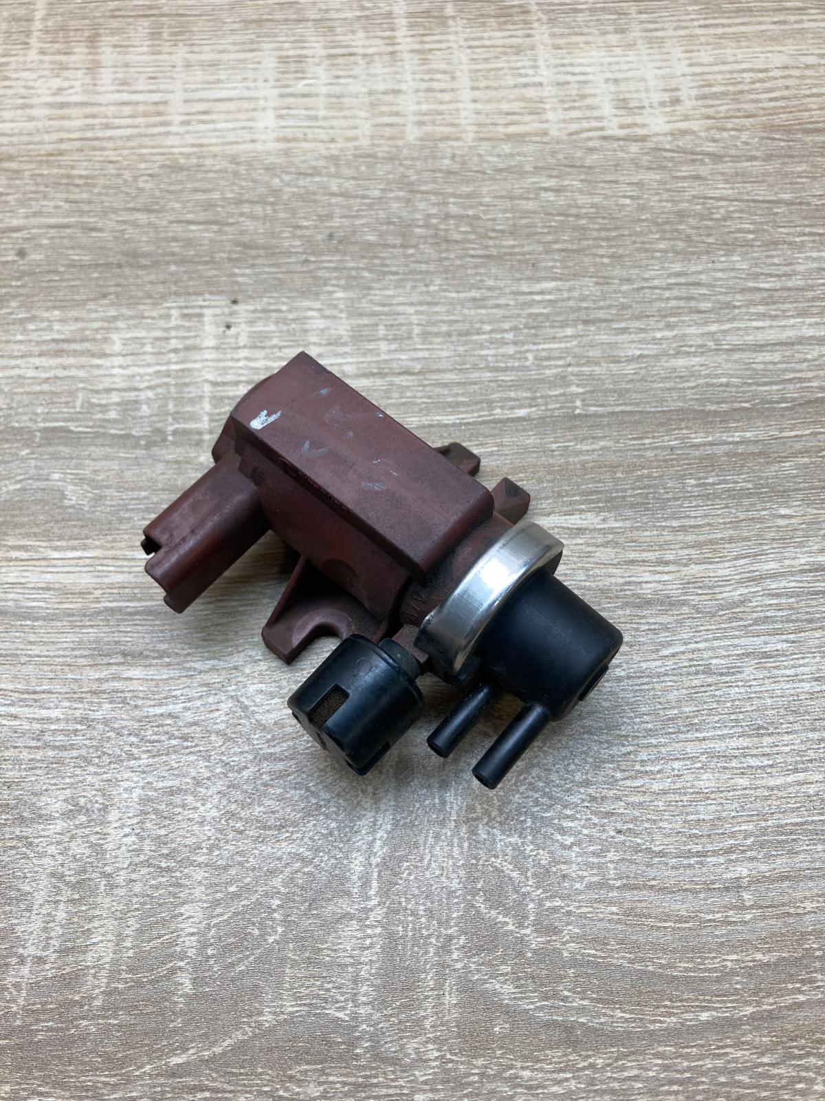 70096602 9650098380  Turbo solenoid valve Volvo S40
