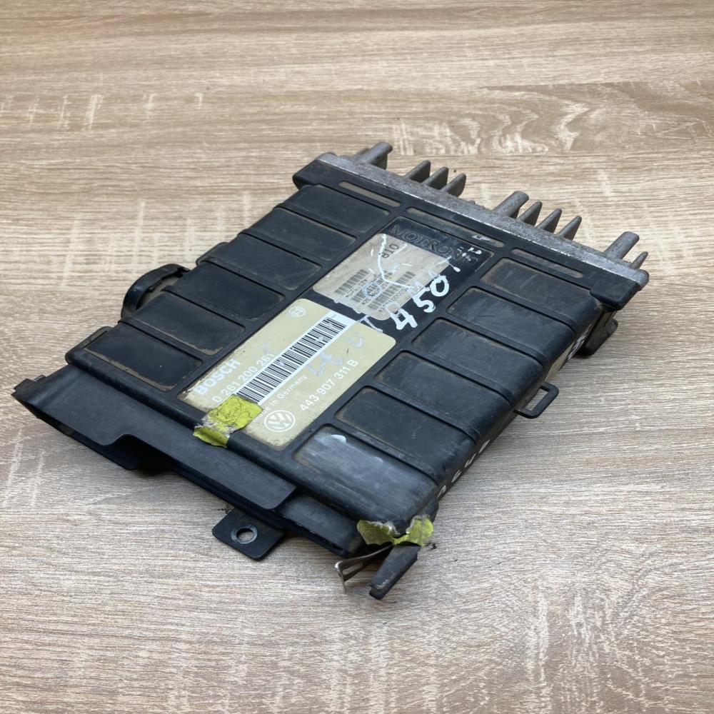 443907311B 0261200261  Engine control unit/module ECU Volkswagen PASSAT B3