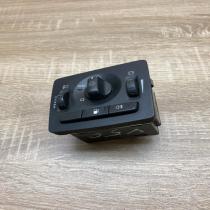 30669734   Light switch Volvo V50