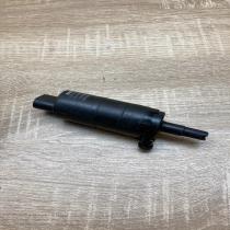8377430 132640  Headlight washer pump BMW 5 E60 E61