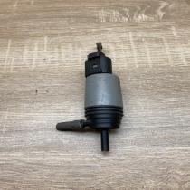6934159 235576  Windscreen/windshield washer pump BMW 5 E60 E61
