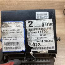 518095401 8200148809 8200171856 Fuse module Renault Laguna II