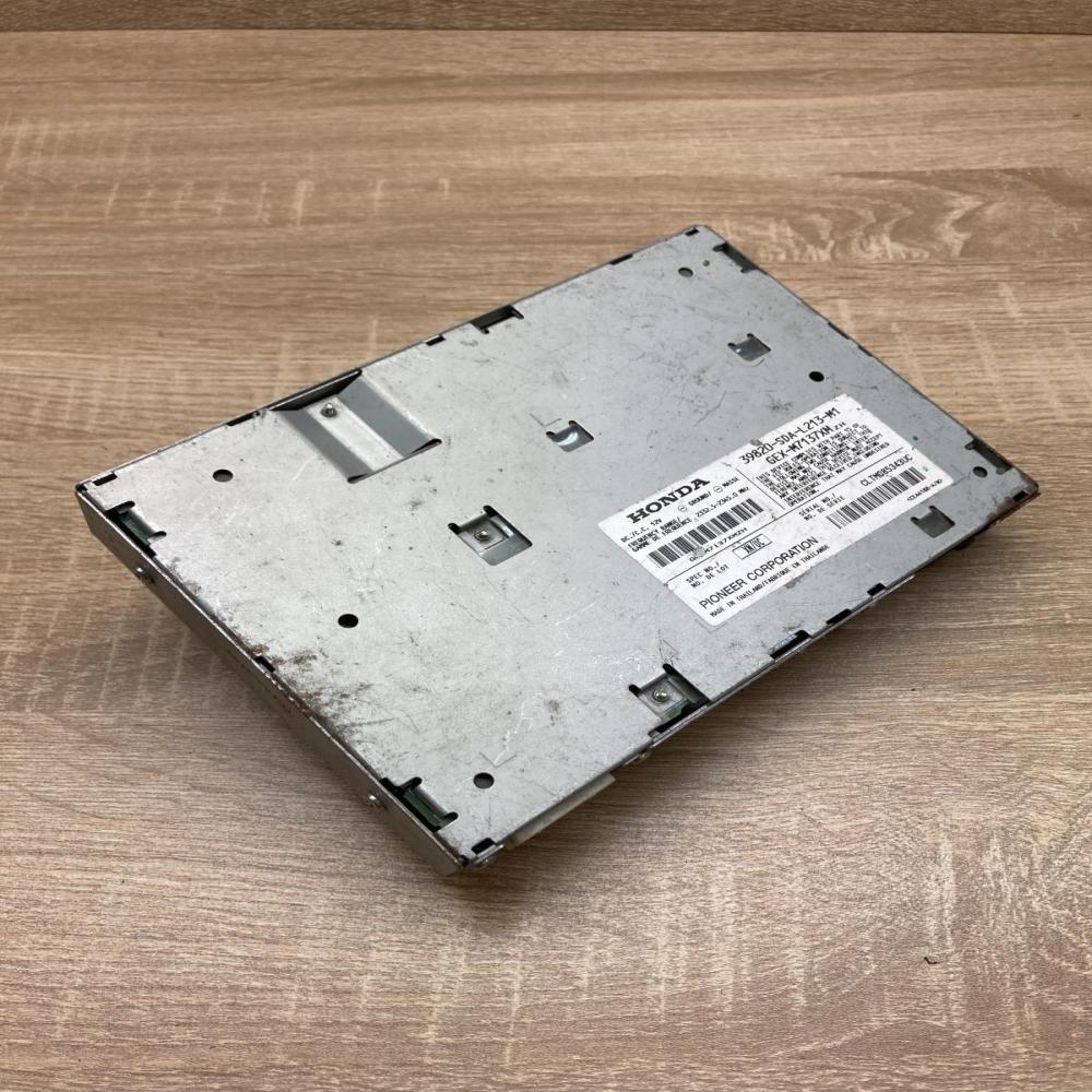 39820 SDA L213 M1 GEX M7137XM  GPS navigation control unit/module Honda Accord