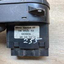 98AG 13A024 FF 04052553  Light switch Ford Focus