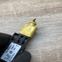 4B0959643C 250302  Airbag deployment crash/impact sensor Audi A6 S6 C5 4B