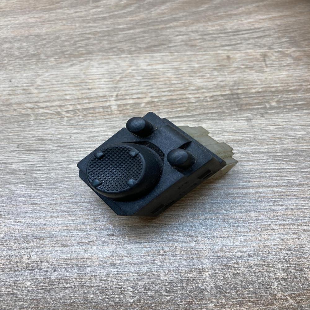 1H0959565   Wing mirror switch Volkswagen Golf III