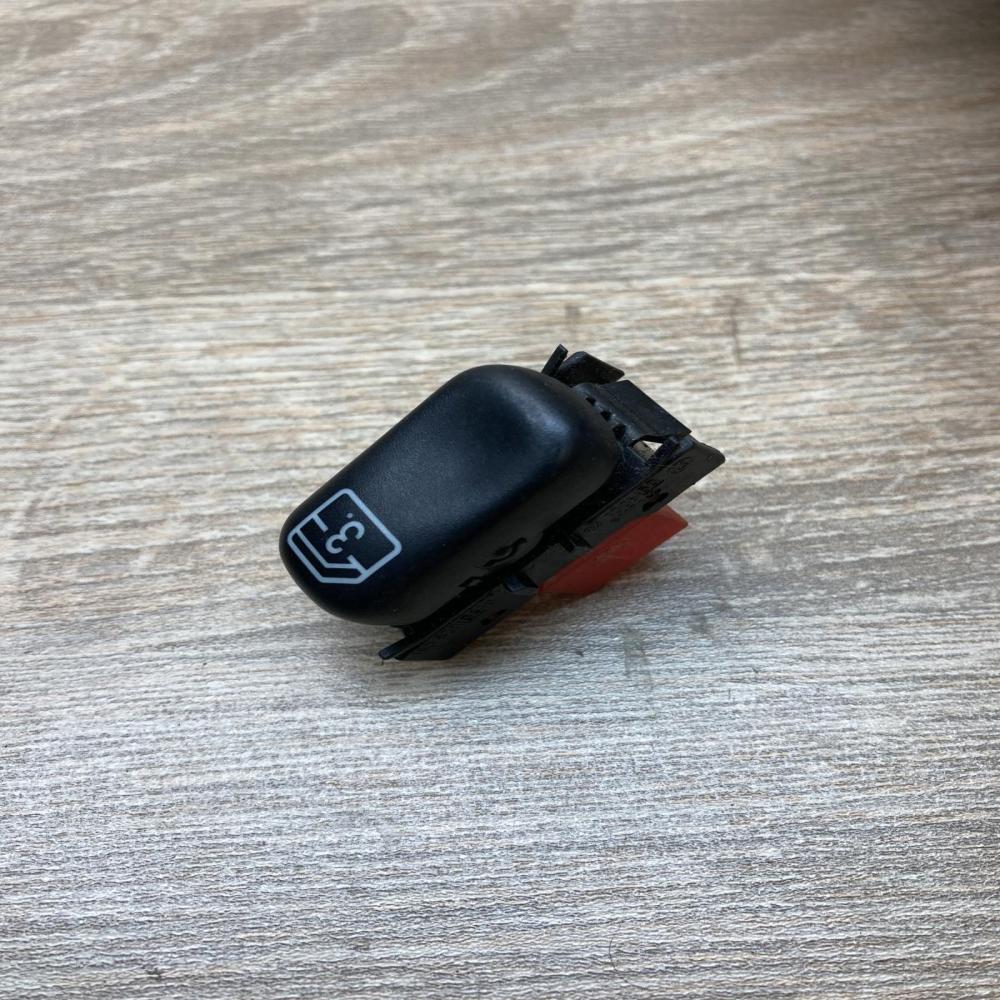 1638200410 03100850  Electric window control switch Mercedes-Benz ML W163