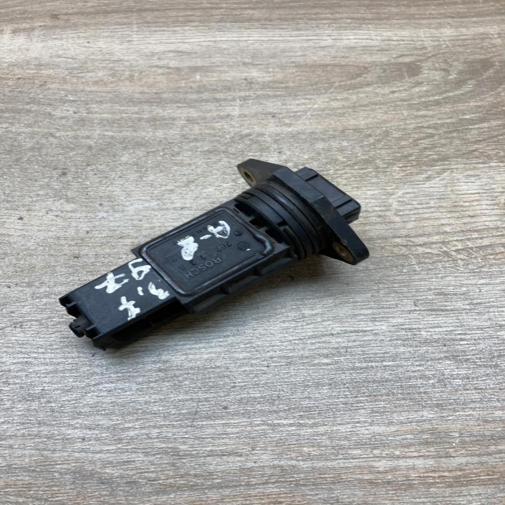 762113A   Sensor Audi A8 S8 D2 4D