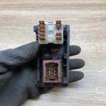 7700822866   Hazard light switch Renault Laguna I