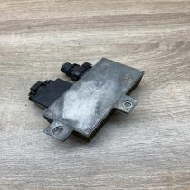 7700111525   Glow plug pre-heat relay Renault Scenic I