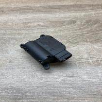 8E2820511C 0132801310  Air flap motor/actuator Audi A4 S4 B6 8E 8H
