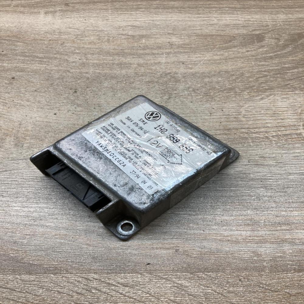 1H0959656 5WK4076  Airbag control unit/module Volkswagen Golf III