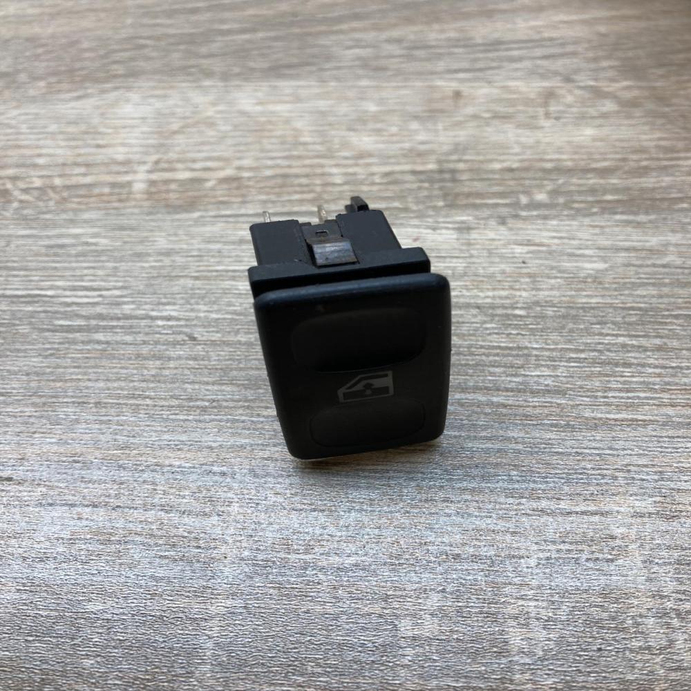 191959855   Electric window control switch Volkswagen Polo III 6N 6N2 6NF