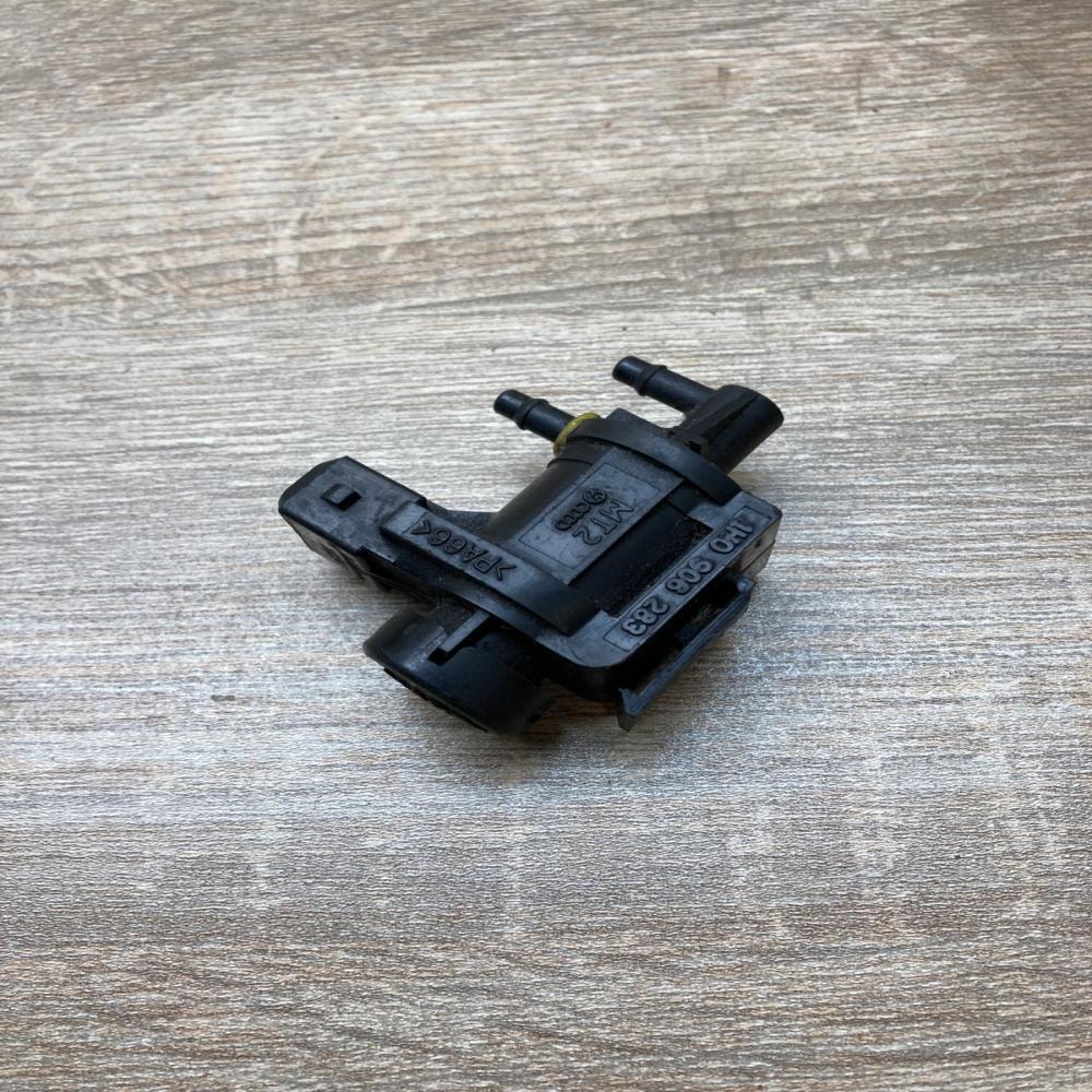 1H0906283   Turbo solenoid valve Volkswagen Golf III