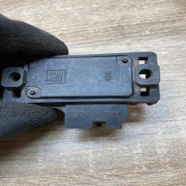 8766345   Vacuum valve Opel Astra F