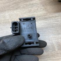8766345   Vacuum valve Opel Astra F