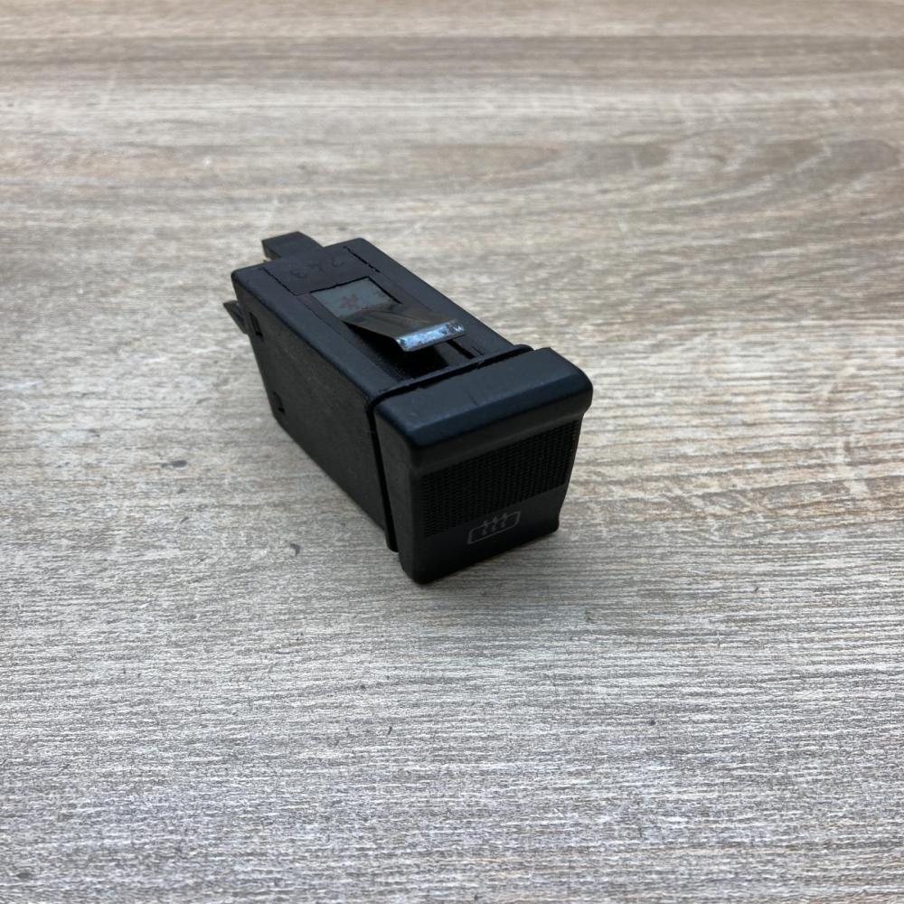 4A0941503   Windscreen/window heater switch Audi A6 S6 C4 4A