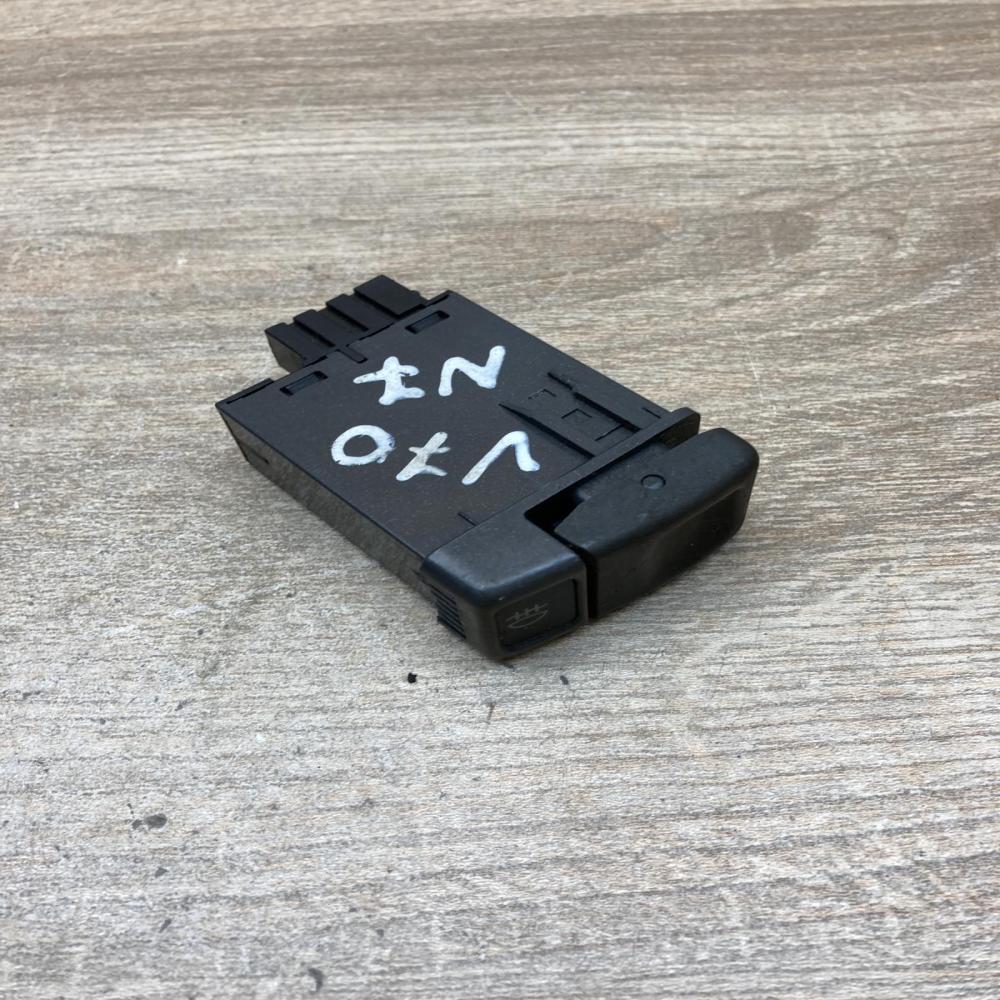 9148994   Fog light switch Volvo S70  V70  V70 XC