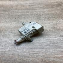 1J6810773A 3B0959782  Fuel tank cap lock motor Volkswagen Golf IV