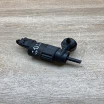 1J6955651   Windscreen/windshield washer pump Volkswagen Touareg I