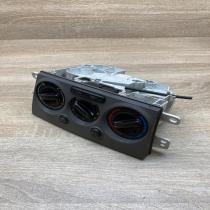 CB08A0A17   Climate control unit Mazda Premacy