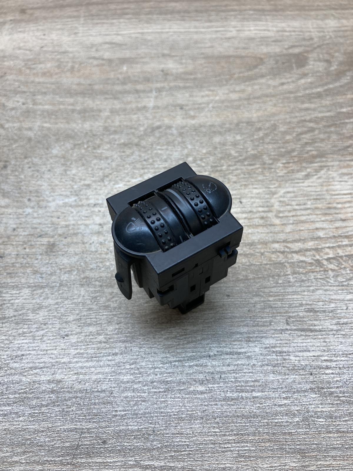 3B0941333A   Headlight level height control switch Volkswagen PASSAT B5