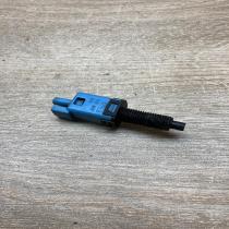 1H0907343   Brake pedal sensor switch Audi A6 S6 C4 4A