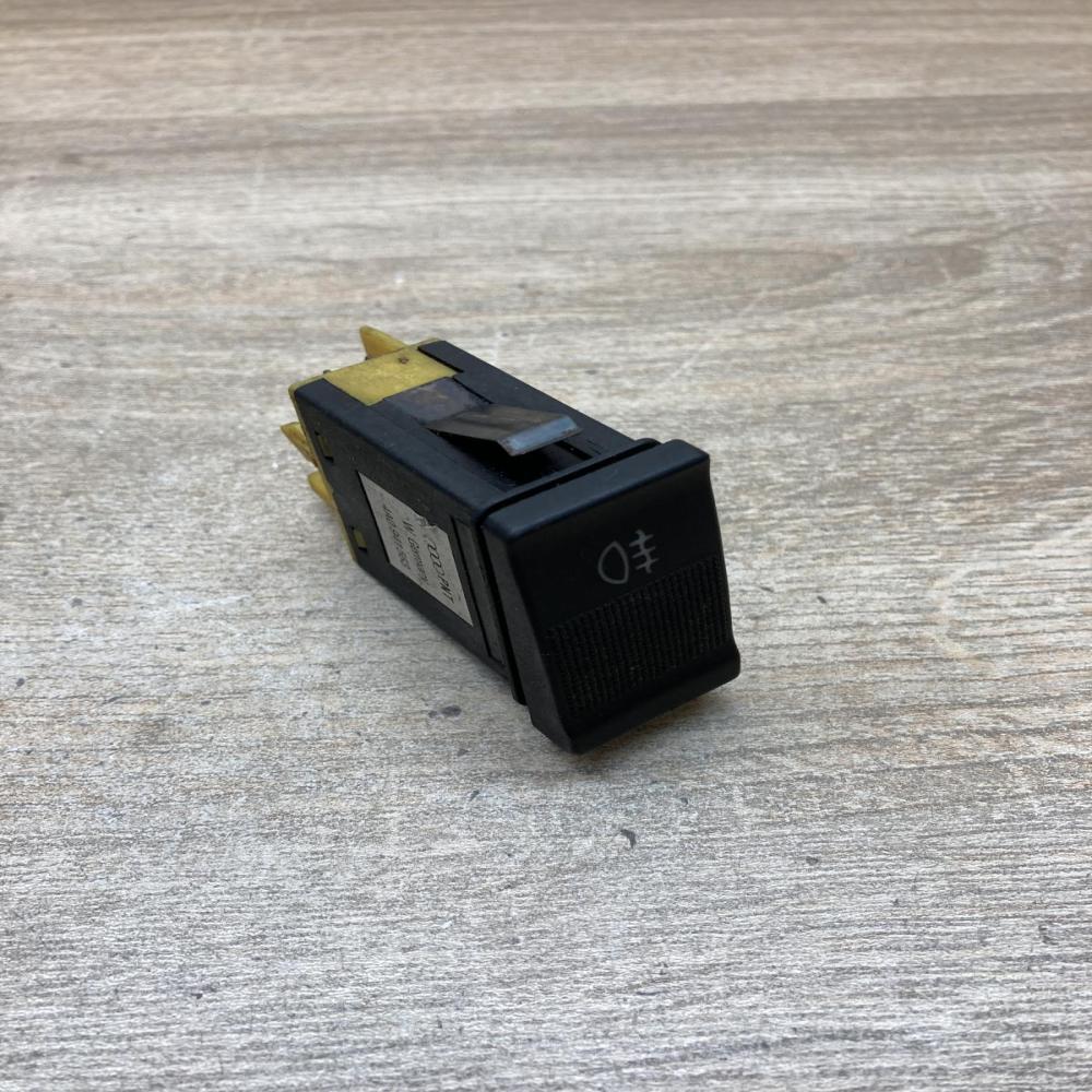 4A0941563   Fog light switch Audi A6 S6 C4 4A