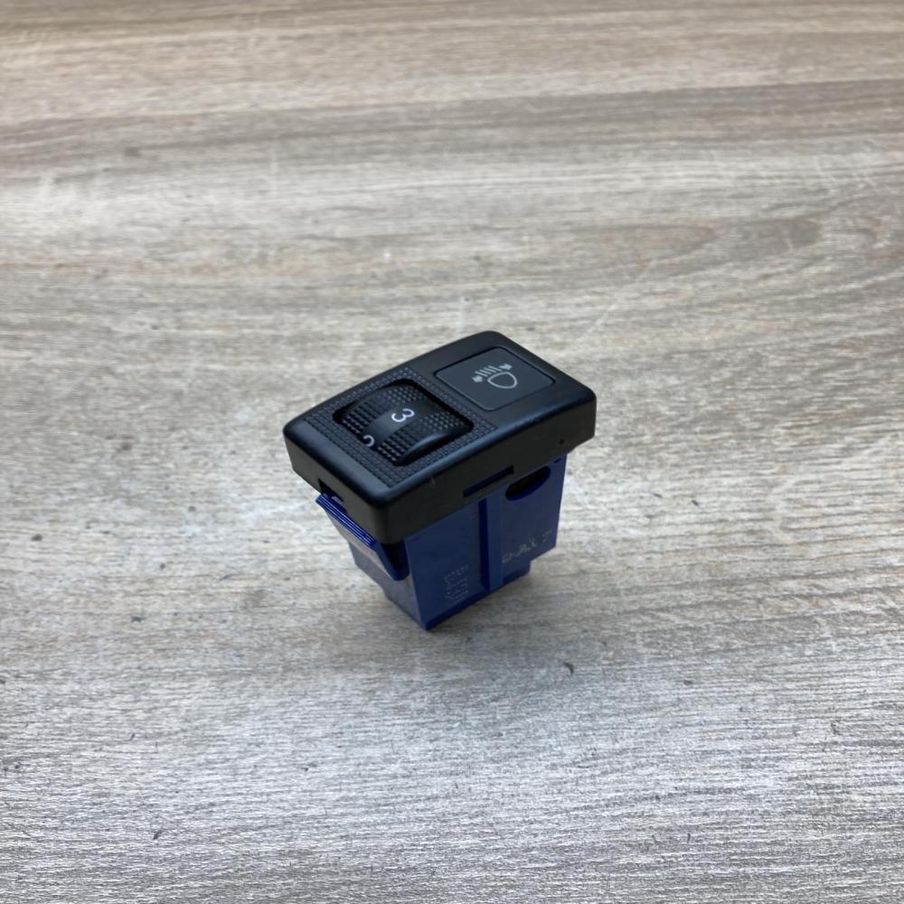 BJ3D OA17  Headlight level height control switch Mazda 5