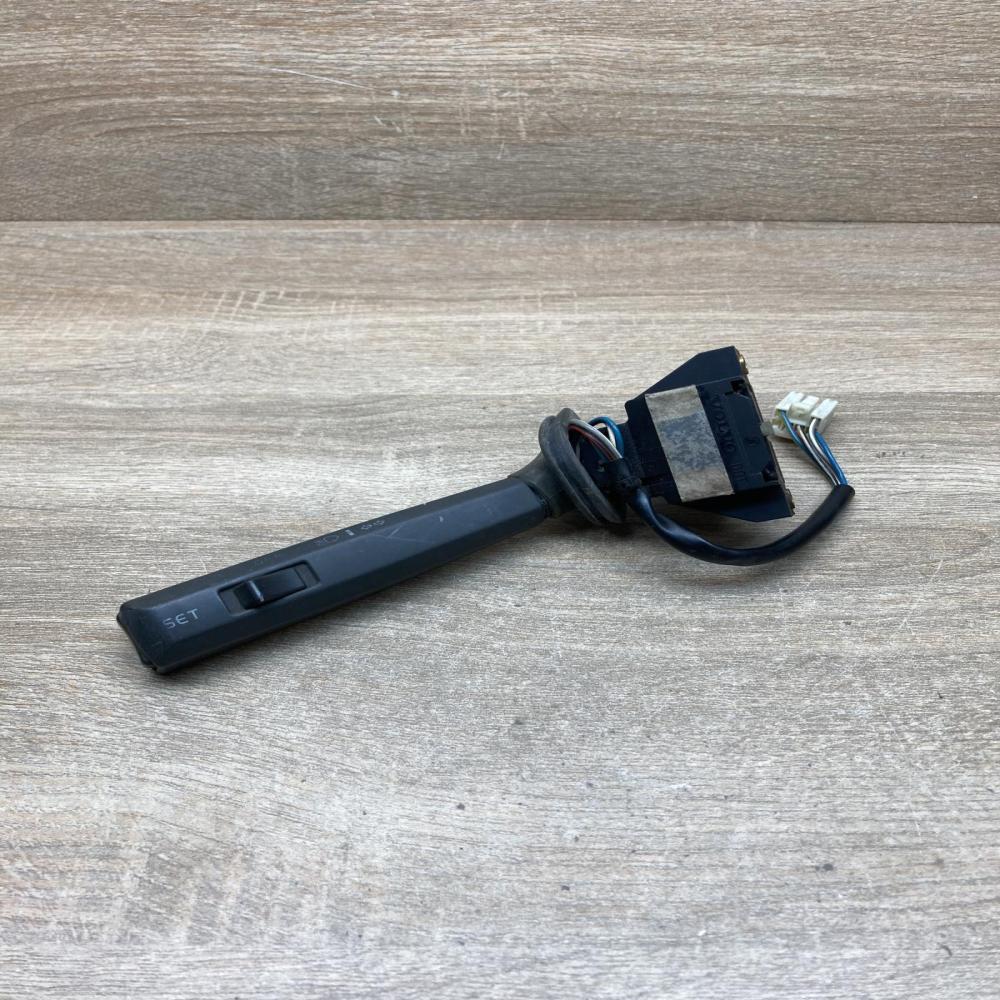 Volvo V70 Indicator stalk DOT SAEQB93  Indicator stalk Volvo V70