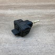1H0941295C 00728200  Headlight level adjustment motor Volkswagen Golf III