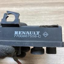7700867558C   Glow plug pre-heat relay Volvo S40, V40