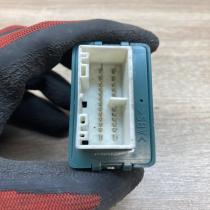 85980 0D010 MB051500 3640  Door control unit/module Toyota Yaris