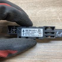 4B0959643E   Airbag deployment crash/impact sensor Audi A6 S6 C5 4B