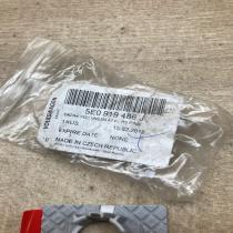 5E0919486J   Front parking sensor holder (PDC) Skoda Octavia Mk3 (5E)