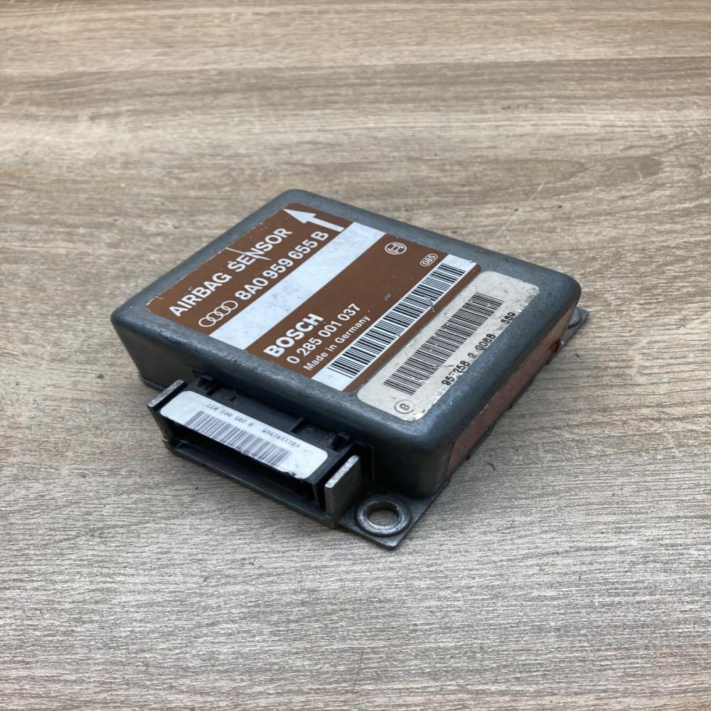 8A0959655B   Airbag control unit/module Audi A4 S4 B5 8D