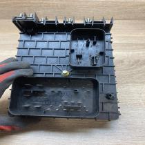 1K0937124H   Fuse module Volkswagen Touran I