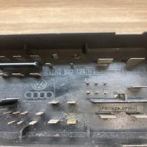 1K0937124H   Fuse module Volkswagen Touran I