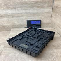 1K0937124H   Fuse module Volkswagen Touran I