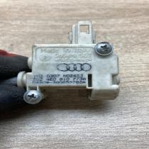 4E0810773A   Fuel tank cap lock motor Audi A8 S8 D3 4E