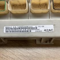 P04692042AC 04692042AC  Fuse module Chrysler Pacifica