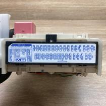 82730 05170 C 8273005170C 1542 10A27 Fuse module Toyota Avensis T270