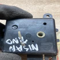 3N580 30820   Air flap motor/actuator Nissan Almera Tino