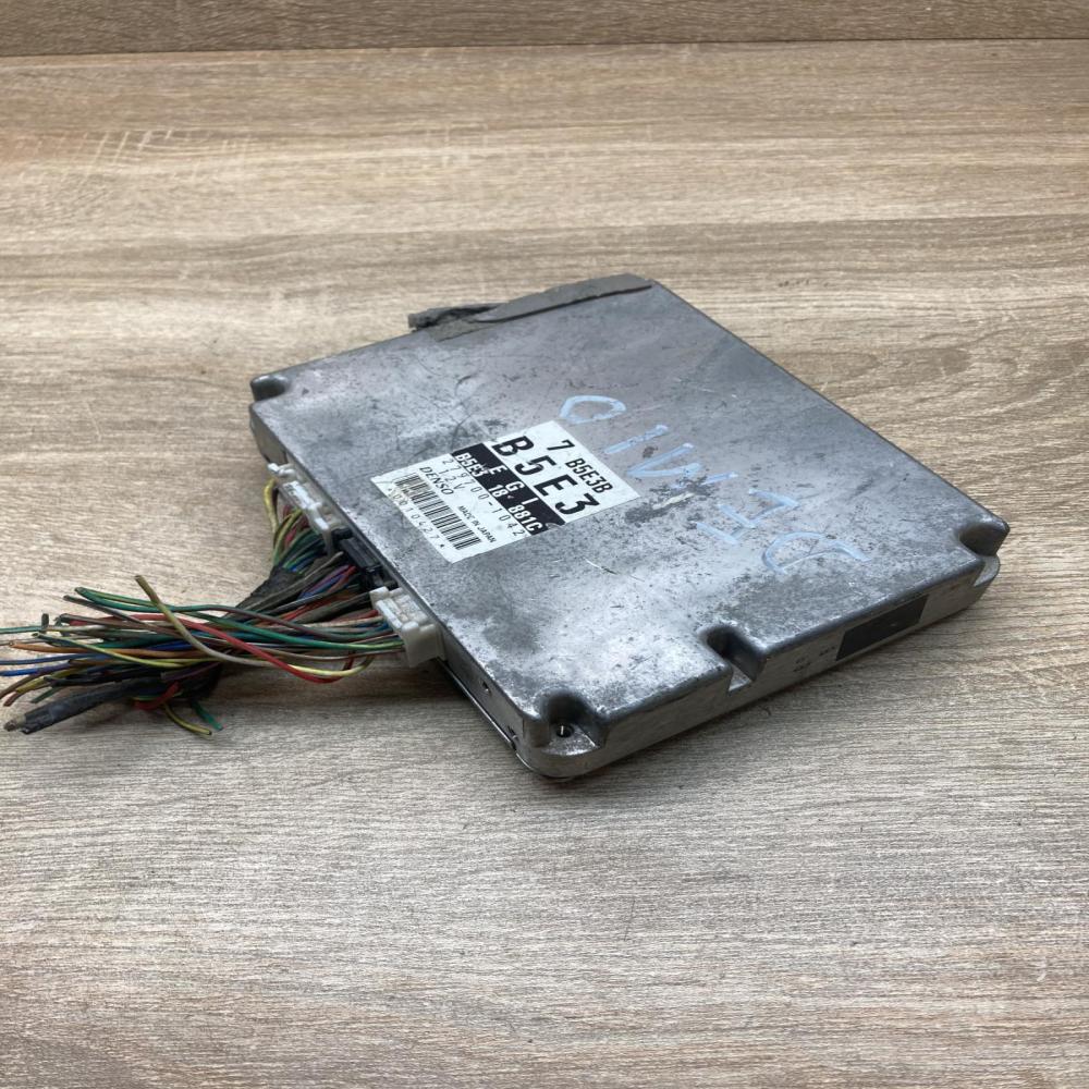 B5E318881C 279700 1042 B5E3 Engine control unit/module ECU Mazda Demio