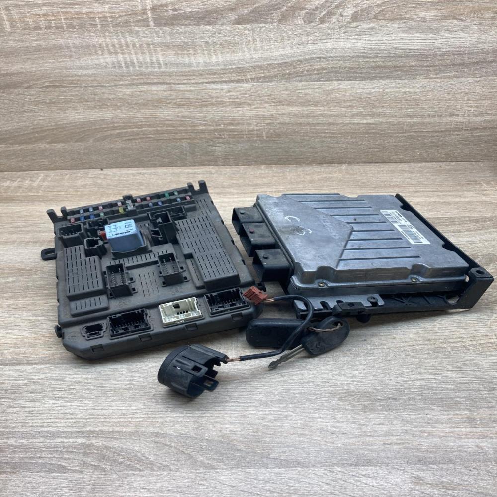 9647902580 9649301580  Engine ECU kit and lock set Citroen C5