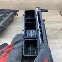 9647902580 9649301580  Engine ECU kit and lock set Citroen C5