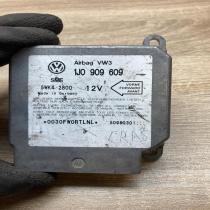 1J0909609   Airbag control unit/module Volkswagen Golf IV