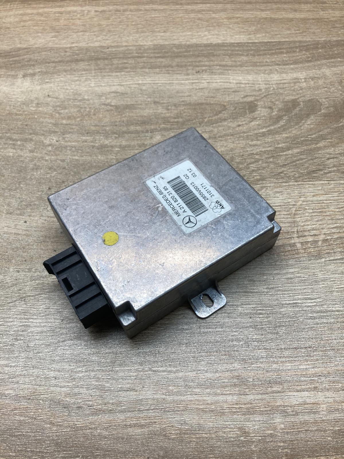 A2118203185 2855V0013  Phone control unit/module Mercedes-Benz E W211