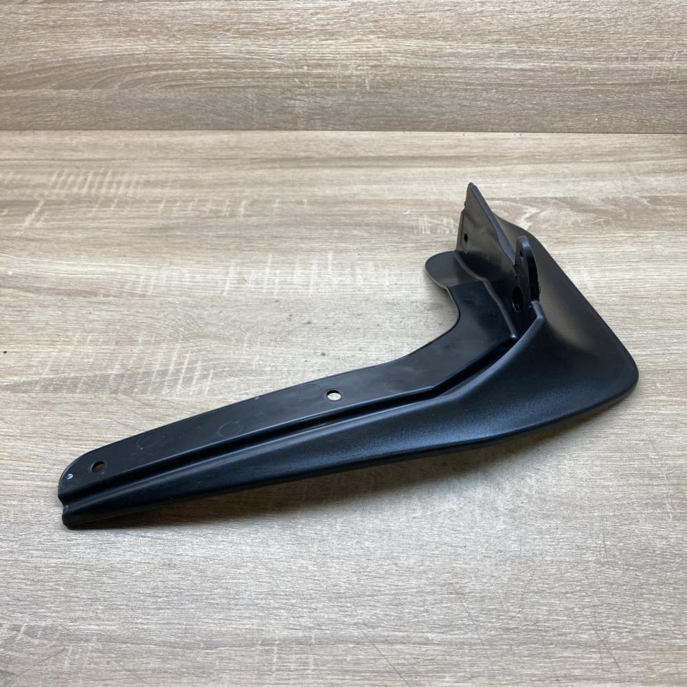 5E3075101 5E3821821  Rear mudguard Skoda Octavia Mk4
